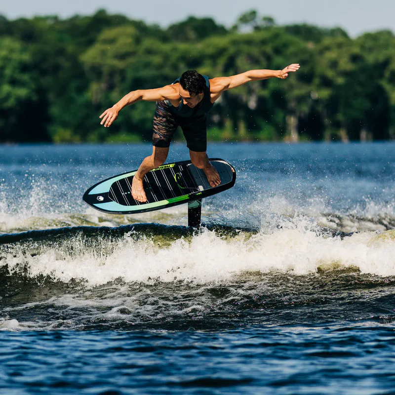 Hydrofoil Surfing: The Ultimate Beginner's Guide to the Foil Surfboard
